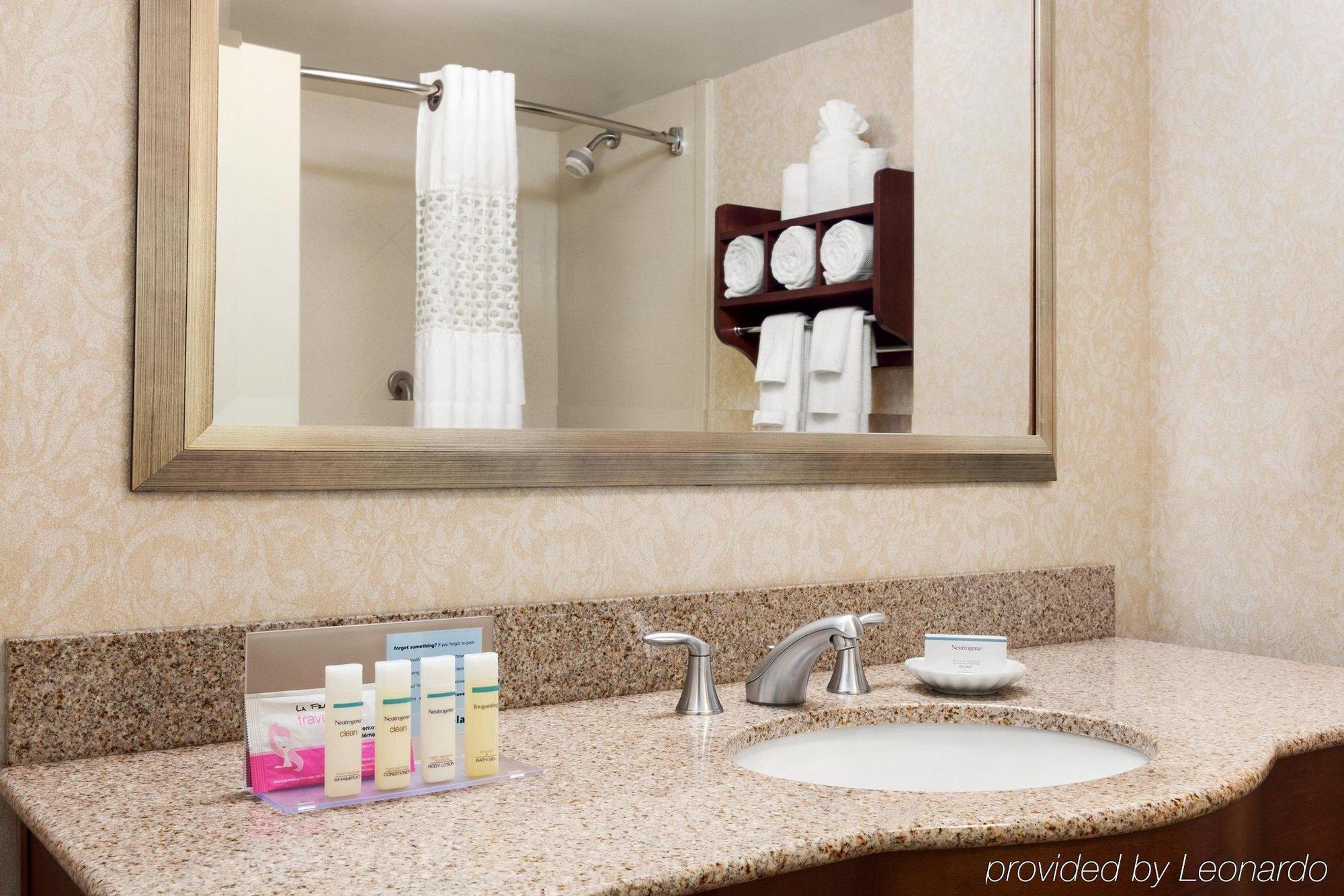 Hampton Inn Warrenton, Va 外观 照片
