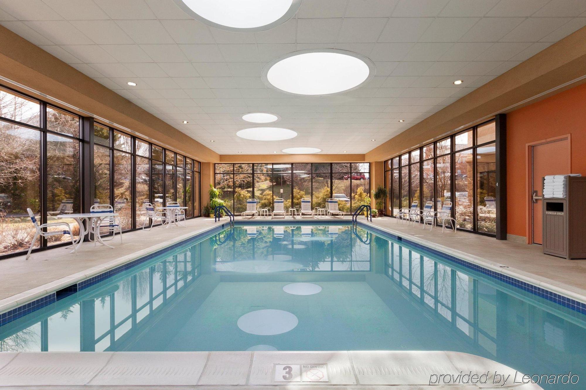 Hampton Inn Warrenton, Va 外观 照片